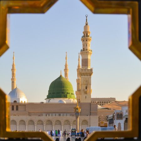 A Comprehensive Guide to Securing Teaching Work in Saudi Arabia