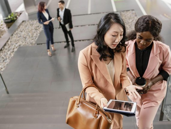 Working Abroad in Hong Kong: A Complete Guide to Job Opportunities for Foreigners
