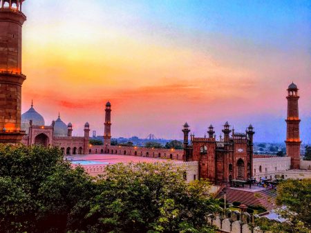 A Complete Guide to Preparing for a Move to Pakistan