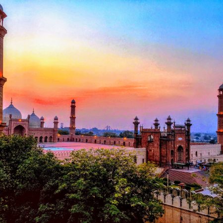 A Complete Guide to Preparing for a Move to Pakistan